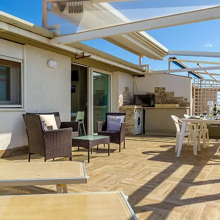 Naxos Loft Mit Terrasse By Interhome *